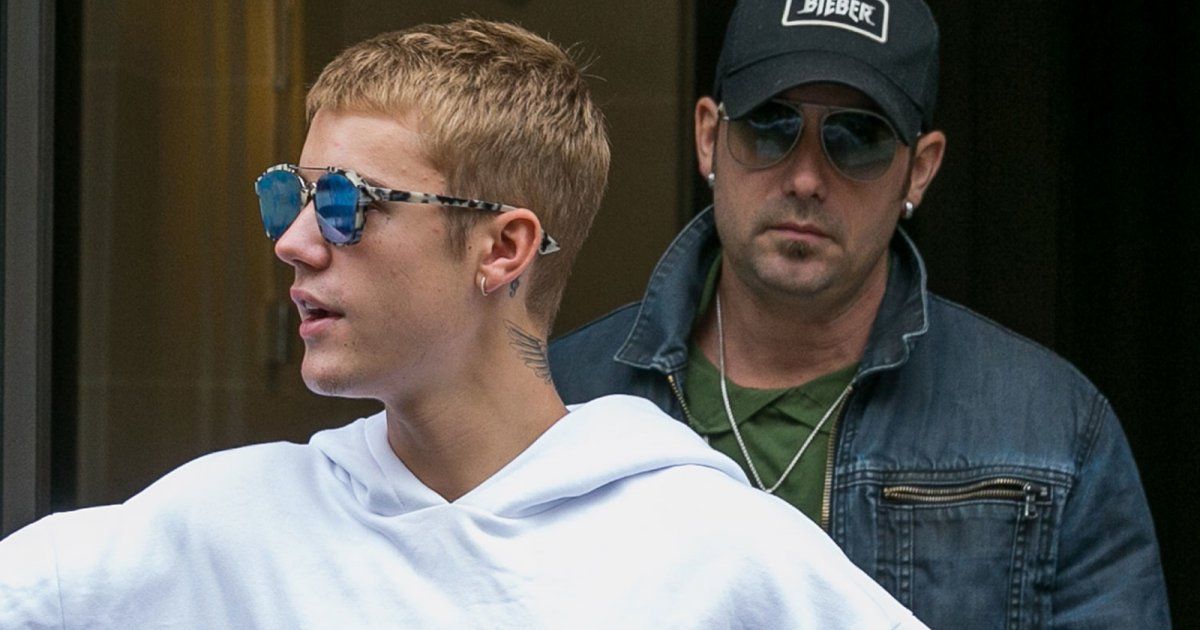 شاهد .. والد جاستن بيبر يتعرض لهجوم حاد... وهذا هو السبب