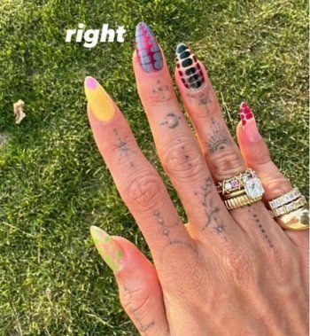 شاهد .. بالصور - هايلي بيبر تمتلك مجموعة مجوهرات مبهرة.. إليكم قيمتها