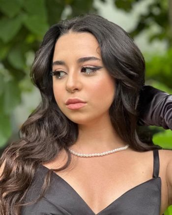 شاهد .. بالصور- طفلة مسلسل "عائلة زوجي" تثير الجدل بأخر إطلالاتها وتضطر لحذف الصور