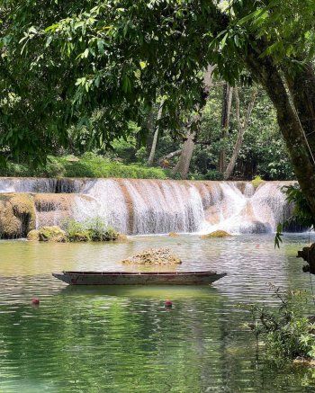 شاهد .. بالصور- إطلالة مميزة لـ درة تخطف الأنظار من تايلند