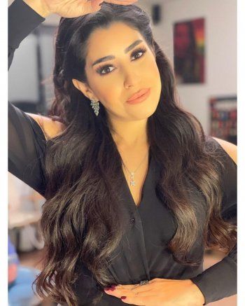 شاهد .. بالصور- أيتن عامر تخطف الأنظار بإطلالتها المميزة