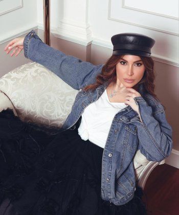 شاهد .. بالصور- يارا تتألق بإطلالة مميزة تحبس الأنفاس