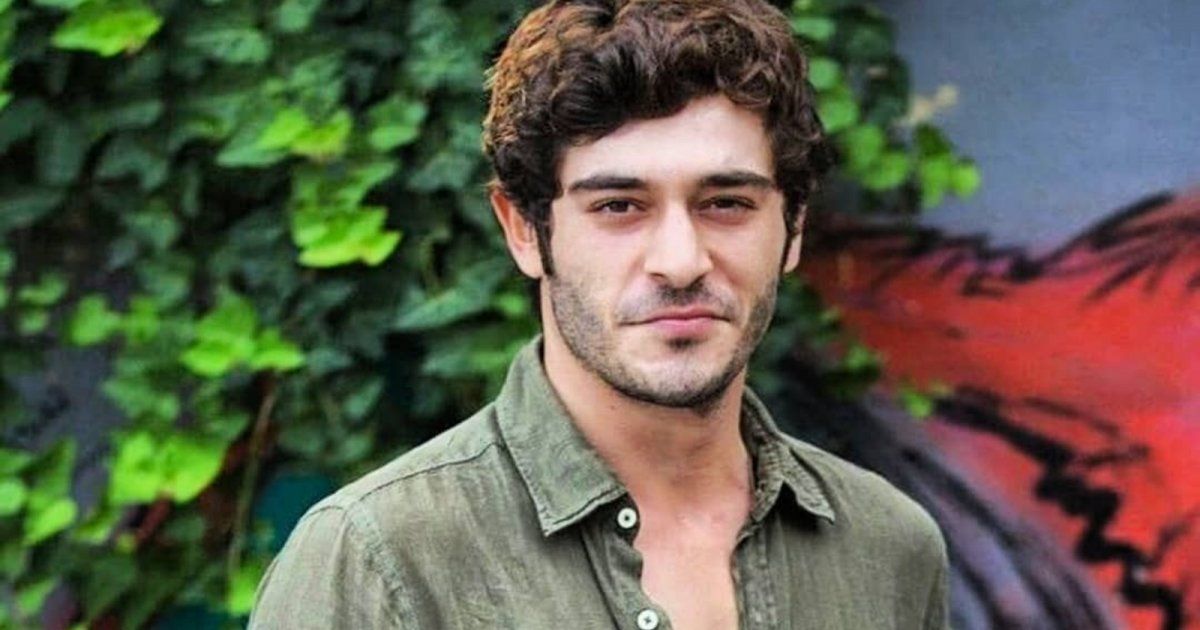 شاهد .. صورة لـ بوراك دينير داخل مركز تجميل تثير التساؤلات حول ميوله الجنسية