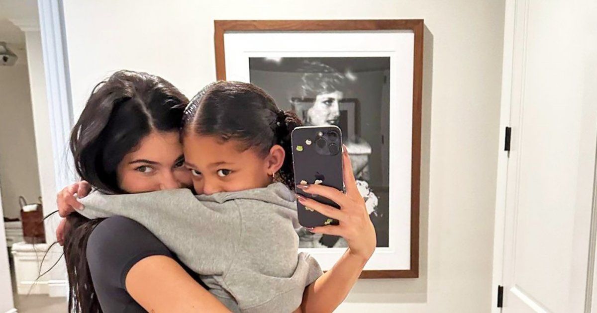 شاهد .. هل تمتلك إبنة كايلي جينر ساعة "رولكس"؟.. فيديو أثار غضب الجمهور