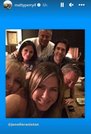 شاهد .. بالصورة ماثيو بيري يشتاق لأصدقائه من "Friends"