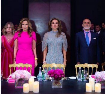 شاهد .. نانسي عجرم تلتقي بأبطال الأمل في عمان بحضور الملكة رانيا والأميرة غيداء طلال