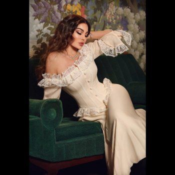 شاهد .. سعر فستان هيفا وهبي.. من تصميم إماراتي!