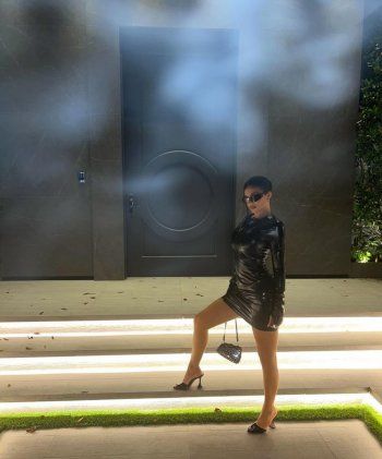 شاهد .. جولة في قصر كايلي جينر الخيالي... أشبه بمدينة خاصة بها - بالصور