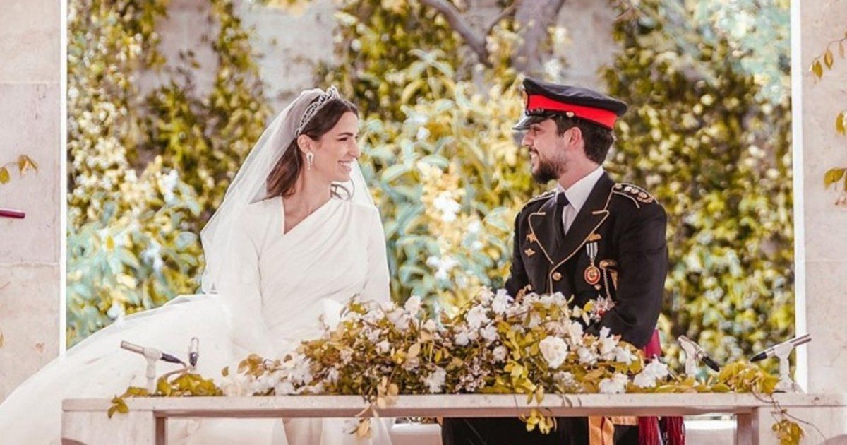 شاهد .. أين ذهب الأمير الحسين بن عبد الله والأميرة رجوة الحسين لقضاء شهر العسل؟