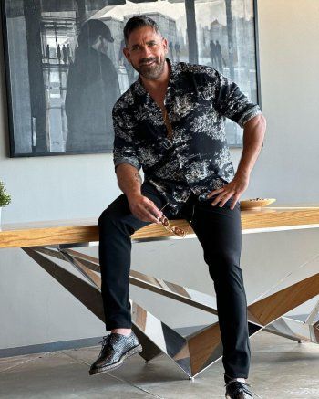 شاهد .. أمير كرارة يشوق لشخصيته في فيلم "البعبع" بإطلالة صيفية