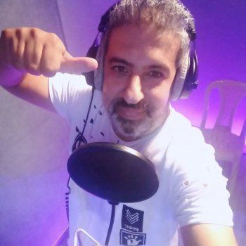 شاهد .. خاص - وليد جميل يحب التعاون مع فارس إسكندر وهذا ما قاله عن ملحم بركات