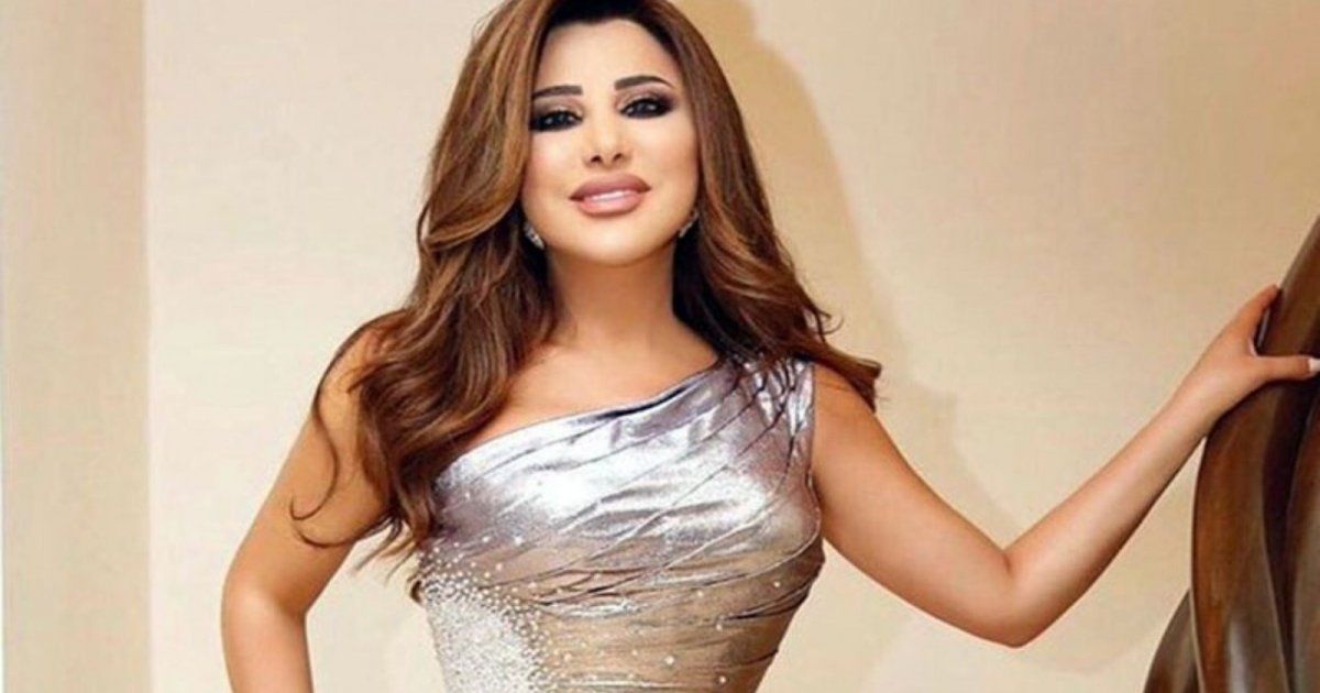 شاهد .. نجوى كرم تتألق بإطلالة بالأخضر لدى وصولها إلى الكويت لإحياء حفل خيري-بالصور