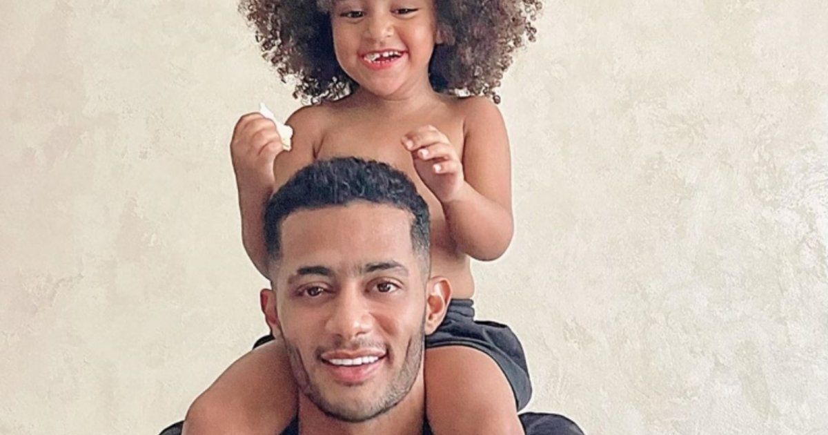 شاهد .. محمد رمضان وزوجته يحتفلان بتخرج ابنتهما من الروضة - بالصور