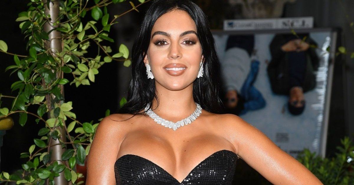 شاهد .. جورجينا رودريغيز تتابع ممثلة عربية واحدة من الجنسية المصرية! من هي؟