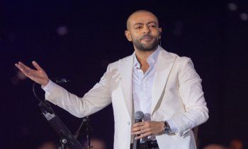 شاهد .. فنان شهير: "مستحيل ألبس زي أحمد سعد"