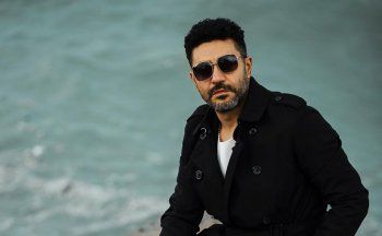 شاهد .. فنان مصري مشهور يفجع بوفاة أقرب الناس