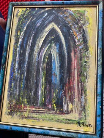 شاهد .. أسرة رفيق حبيقة تهدي لوحة من مجموعته للإعلامي روبير فرنجية