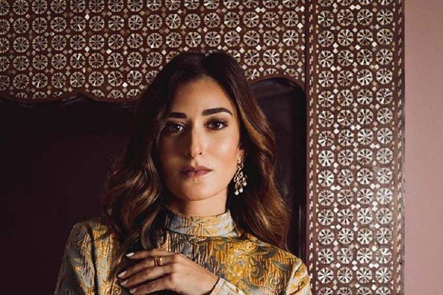 شاهد .. أمينة خليل تطل من جزر المالديف.. وهكذا تمضي عطلتها الصيفية