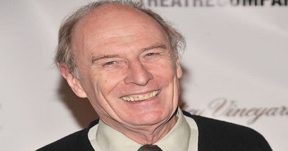 شاهد .. وفاة باكستون وايتهيد عن عمر يناهز الـ 85 عاماً