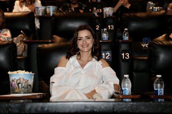 شاهد .. بالصور- هكذا تروّج نور اللبنانية لفيلمها "بيت الروبي"