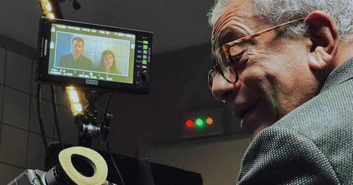 شاهد .. في دورته الـ 45 مهرجان القاهرة السينمائي الدولي يمنح يسري نصر الله جائزة الهرم الذهبي التقديرية