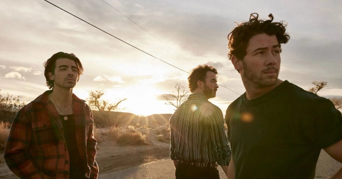 شاهد .. الأخوة جوناس يتعاونون مع فرقة كورية شهيرة.. فمن هي؟