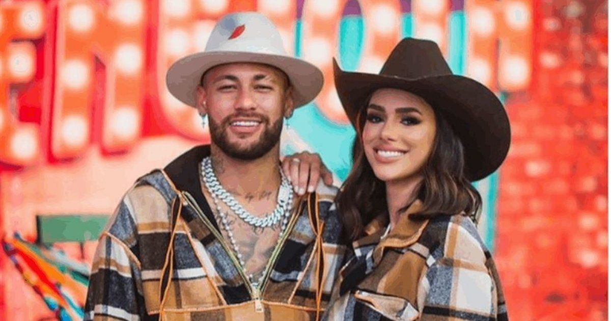 شاهد .. بالصورة- نيمار يعتذر من حبيبته برونا بيانكاردي لهذا السبب.. إليكم ما قاله