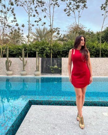 شاهد .. بالصور- درة التونسية تتألق بإطلالة تحبس الانفاس