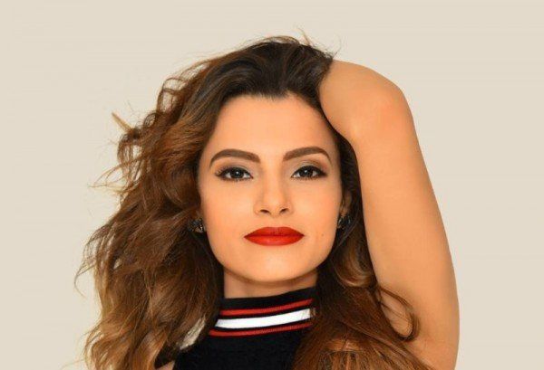 شاهد .. إطلالة كارمن سليمان من إستديو في الرياض