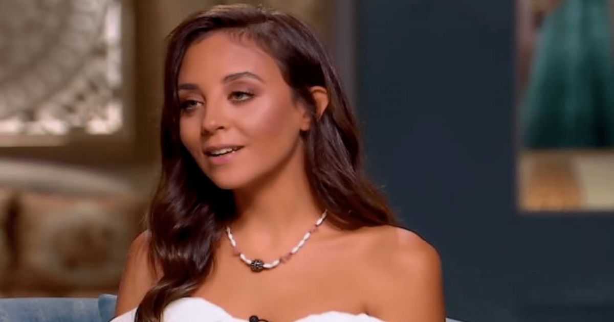 شاهد .. مريم الخشت تحتفل بخطوبتها مع أهلها وأصدقائها