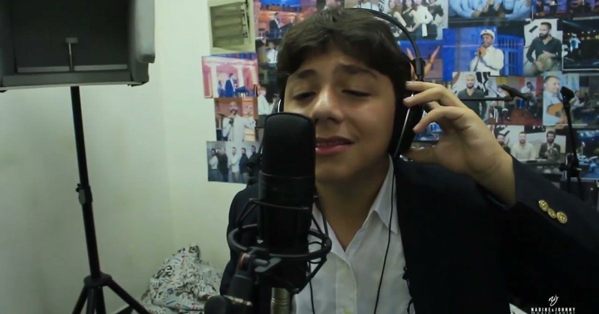 شاهد .. جان بول كاورك يغني My Way لفرانك سيناترا بصوت ملفت