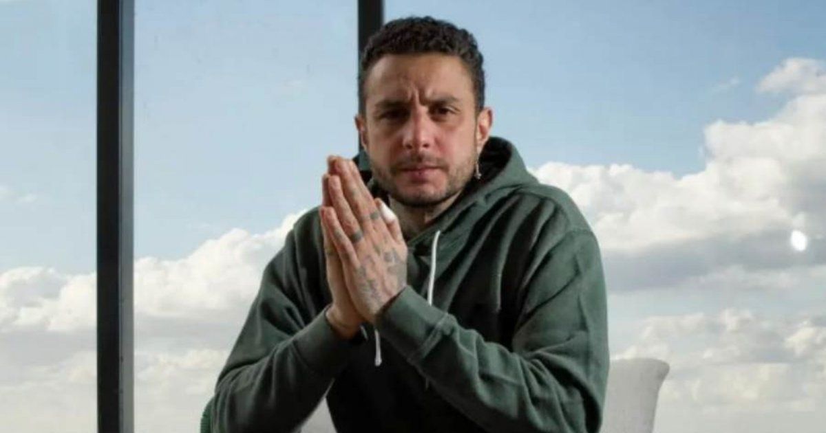 شاهد .. أحمد الفيشاوي يستعد لإطلاق أغنية جديدة.. وما علاقة إمينيم؟