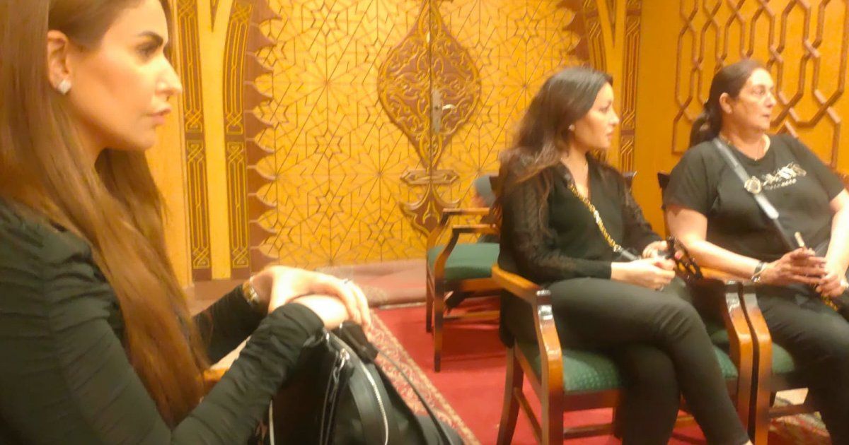 شاهد .. لطيفة ومي سليم من بين المعزين بالراحل جميل المغازي