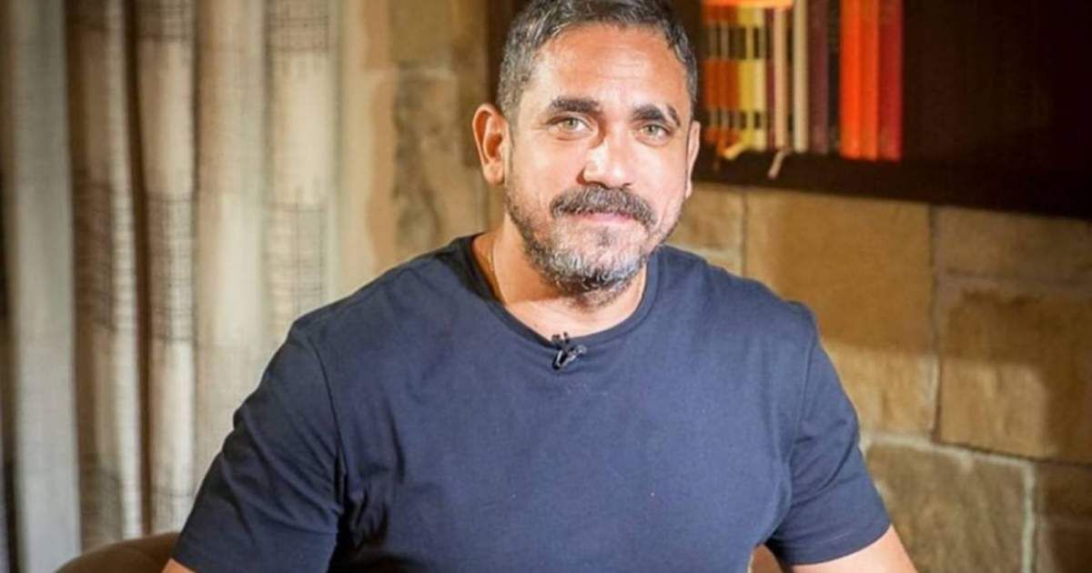 شاهد .. ظهور نادر لزوجة أمير كرارة وولديه في العرض الأول لفيلم "البعبع"