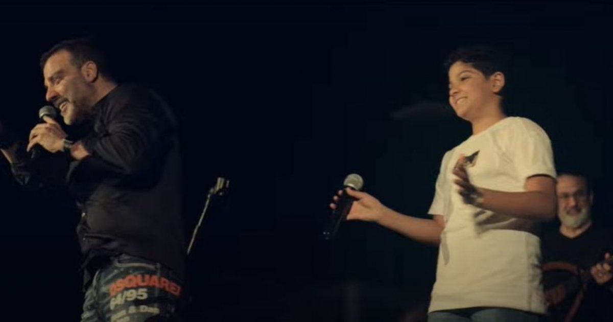 شاهد .. ما الذي يجمع بين جو أشقر ونجم "الغزالة رايقة " محمد أسامة ؟