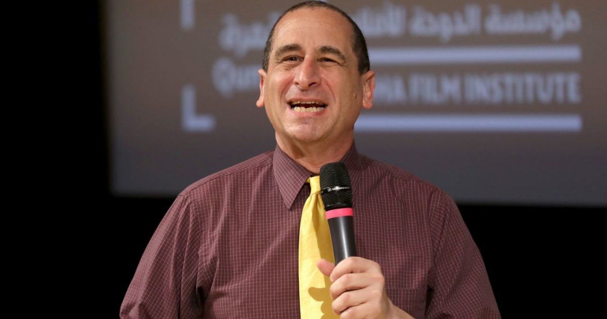 شاهد .. كاتب مسلسل "The Simpsons" مايك رايس يكشف عن أغرب شيء حدث معه في قعر المحيط