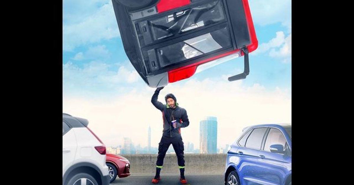 شاهد .. خاص وبالفيديو - عرض خاص لفيلم تامر حسني الجديد في لبنان.. ومعجبوه برسالات مؤثرة له