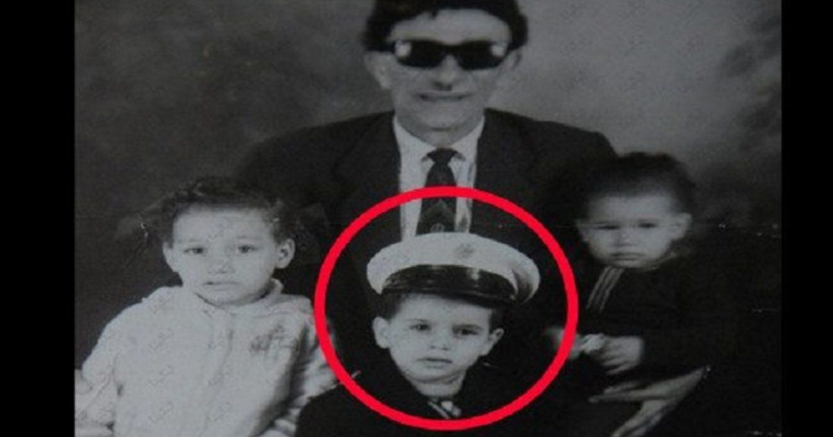 شاهد .. بالصورة- هذا الطفل أصبح نجماً في عالم الغناء