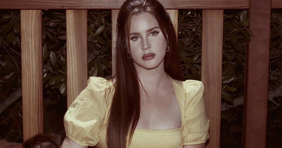 شاهد .. اليكم صورة لـ لانا ديل راي على جواز السفر