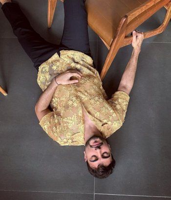 شاهد .. بالصور - شبه قوي بين أنطوني أدونيس وميكا... إليكم التفاصيل