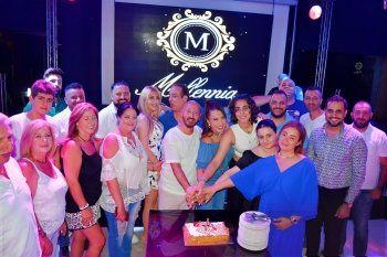 شاهد .. طوني غطاس يحتفل بعيد ميلاده - بالصورة