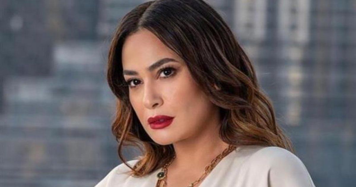 شاهد .. بإطلالة مميزة وهادئة.. هند صبري تخطف الأنظار بجمالها - بالصورة