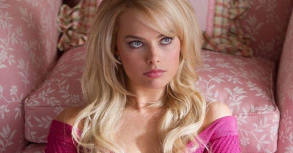 شاهد .. بالصور - مارغو روبي تروّج لفيلمها في سيول بإطلالة مستوحاة من "باربي 1985"