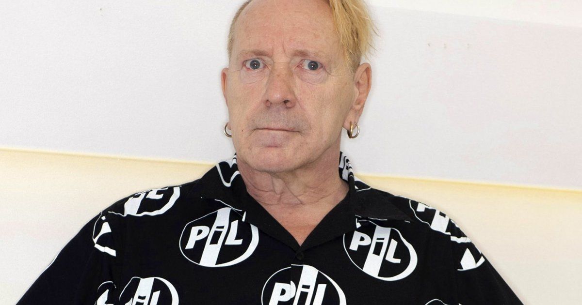 شاهد .. جوني روتن يتعرض للمطاردة والشرطة تتدخل