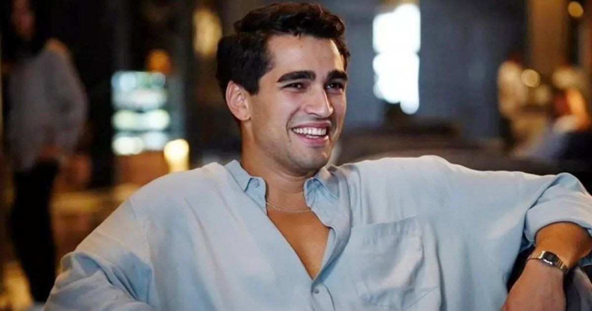 شاهد .. بخطوة صادمة.. ميرت رمضان ديمير يتخلى عن صديقه المقرب من أجل عفراء ساراتش أوغلي