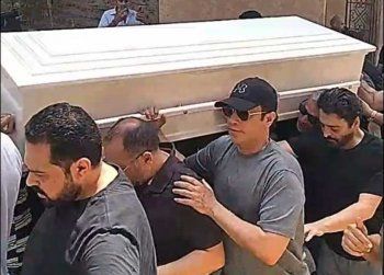 شاهد .. إيهاب توفيق ينفي شائعات احياء حفله تزامنا مع وفاة علاء عبد الخالق وهذه التفاصيل