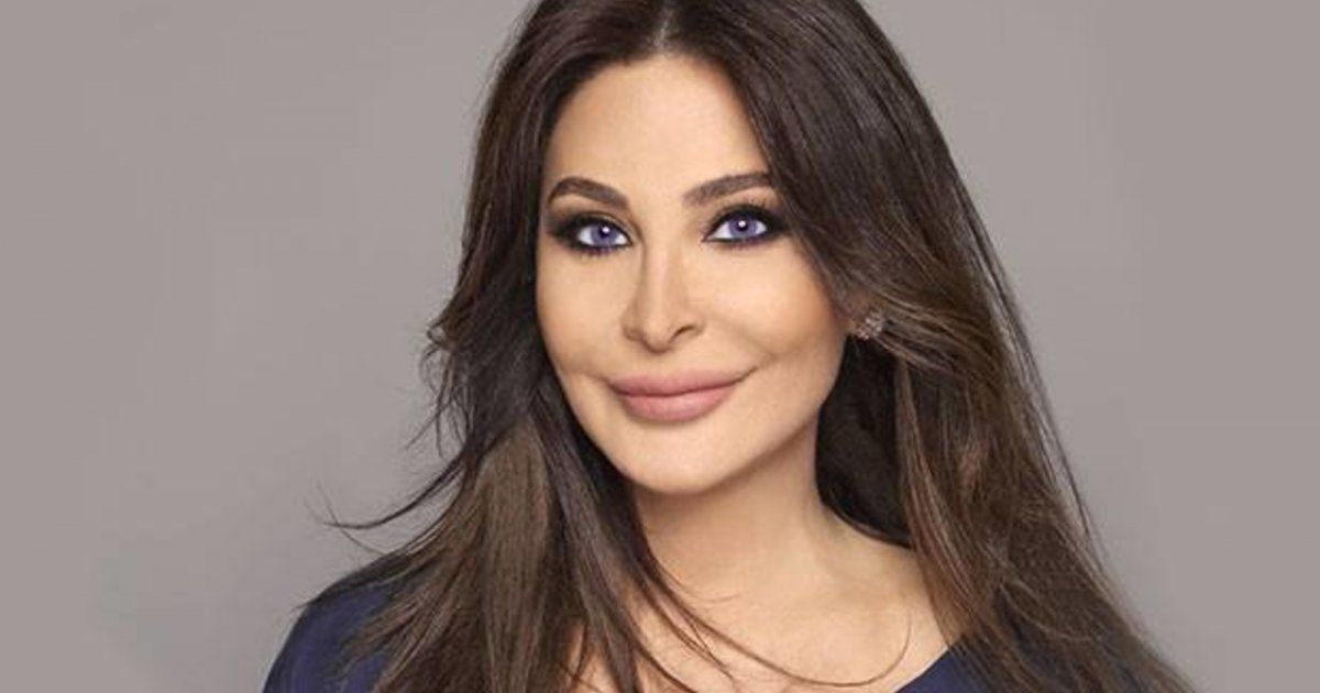 شاهد .. إليسا تشارك إيلي صعب في عرضه الأخير.. وإطلالة بالغة الأناقة