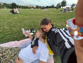 شاهد .. غضب كبير على ابنة عمرو دياب بعد صورها الجريئة مع حبيبها الأجنبي والفيديو المثير للجدل