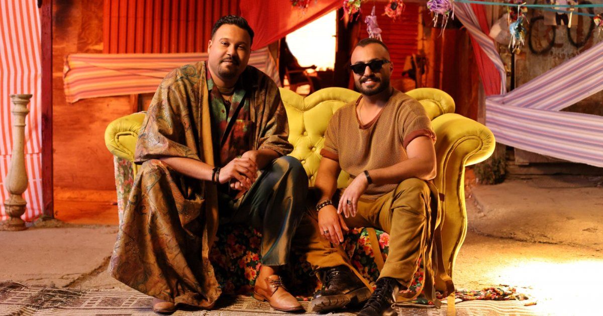 شاهد .. ألبير بوياجيان وشاب مجيد برسالة أمل في أغنية " LA JOIE"-بالفيديو