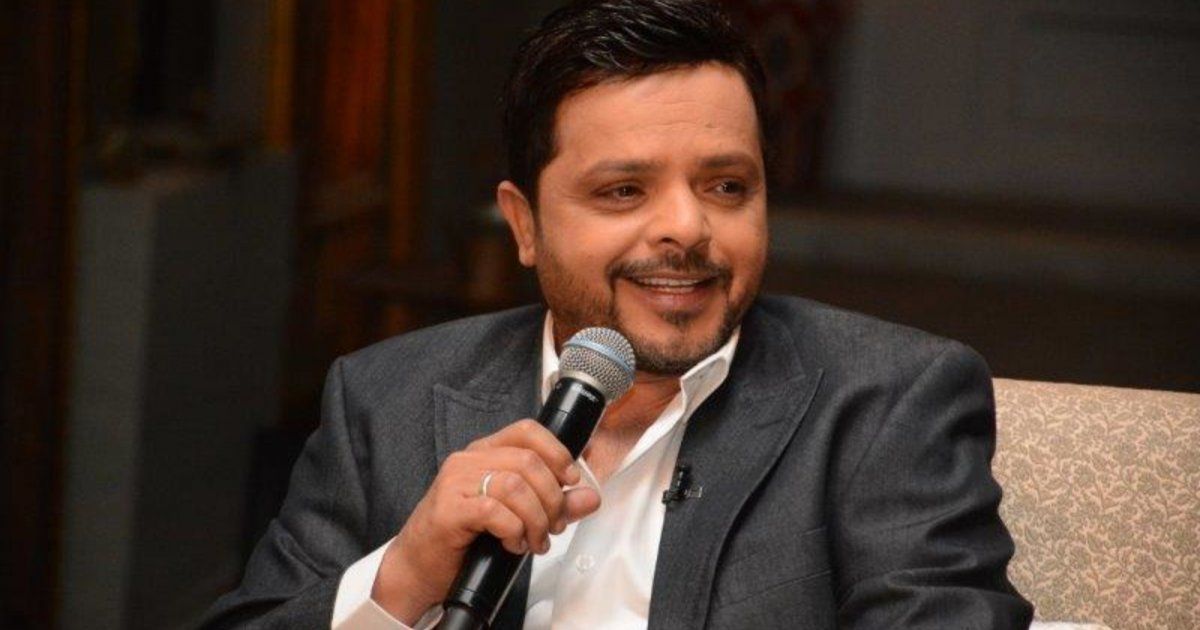 شاهد .. هذا الأمر يثير سخرية محمد هنيدي.. وهذا ما فعله